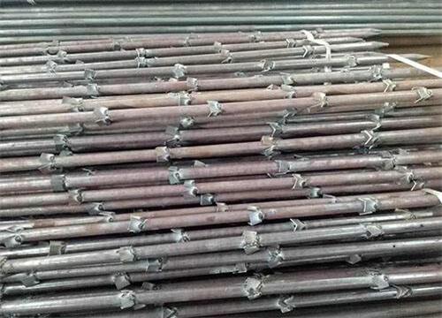 巴宜隧道钢花管